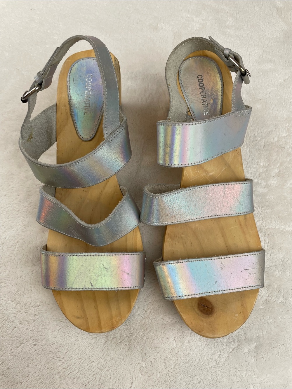Cooperative Holographic Multi-Color Strappy Women’s Sandals